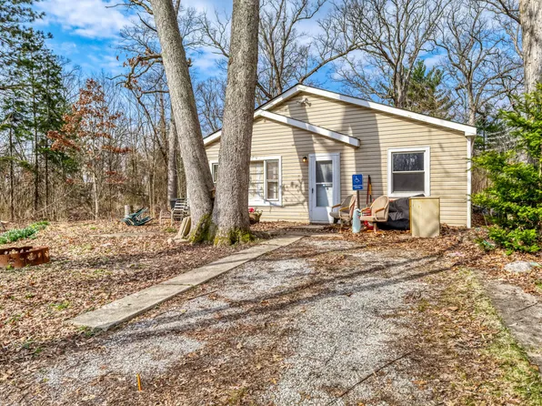 1705 Norfolk Ave, Crete, IL 60417