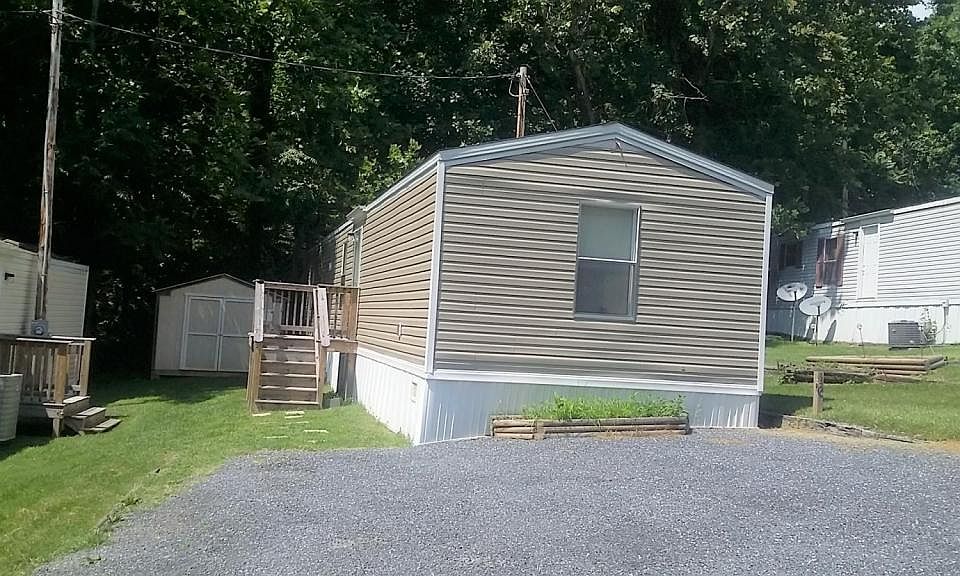 1st image of 016 Campground Ln