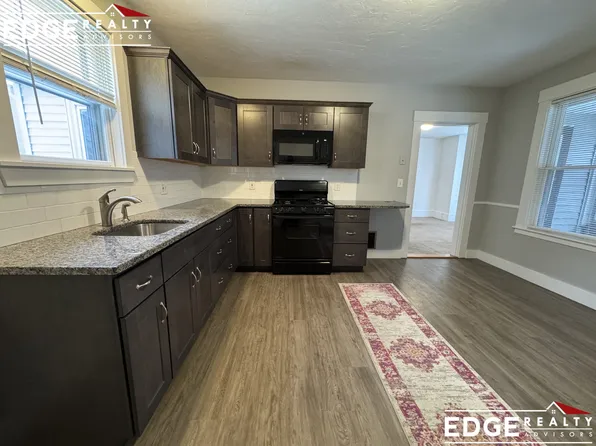 4 Franklin St #2, Natick, MA 01760