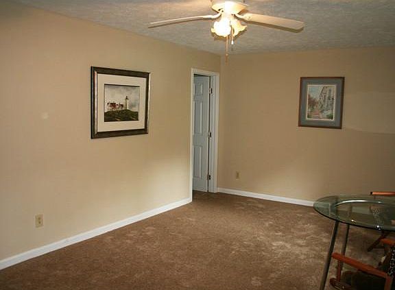 3rd image of 92 Laurel Hill Dr