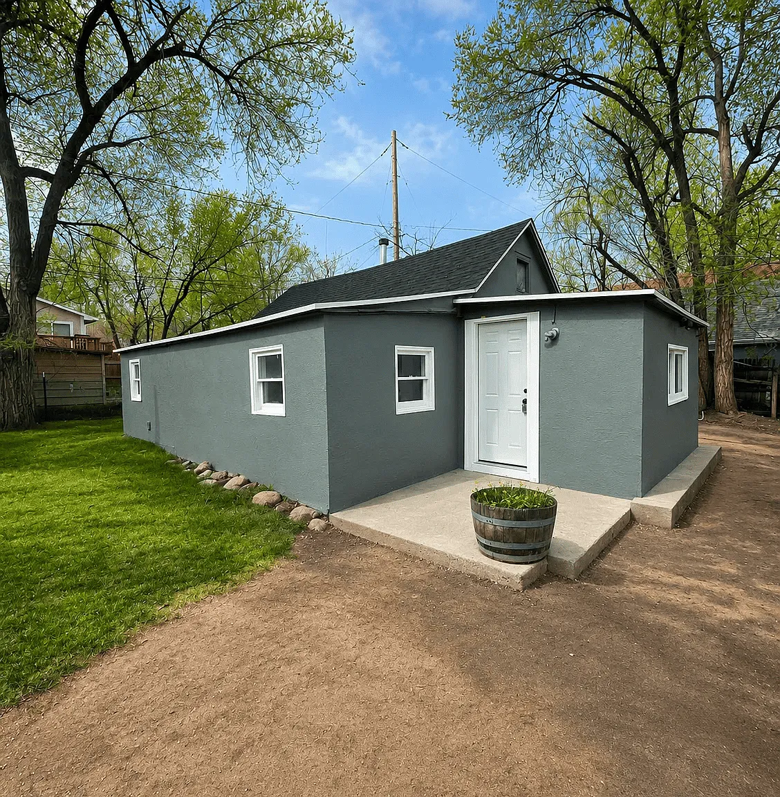 111 E Cheyenne Rd — Photo 1