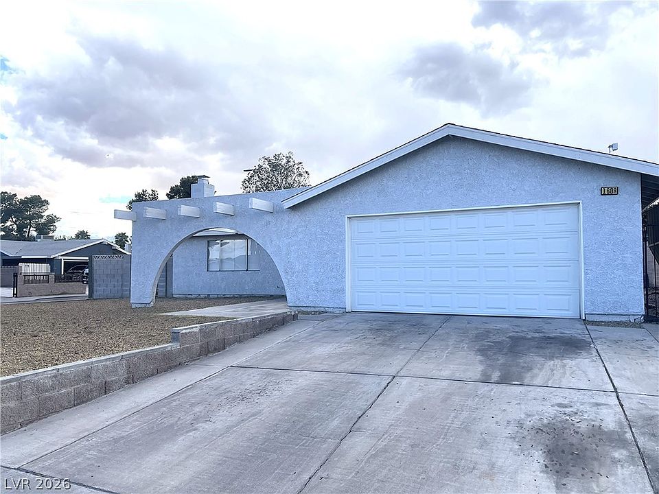 1st image of 1608 Crest Haven Ave