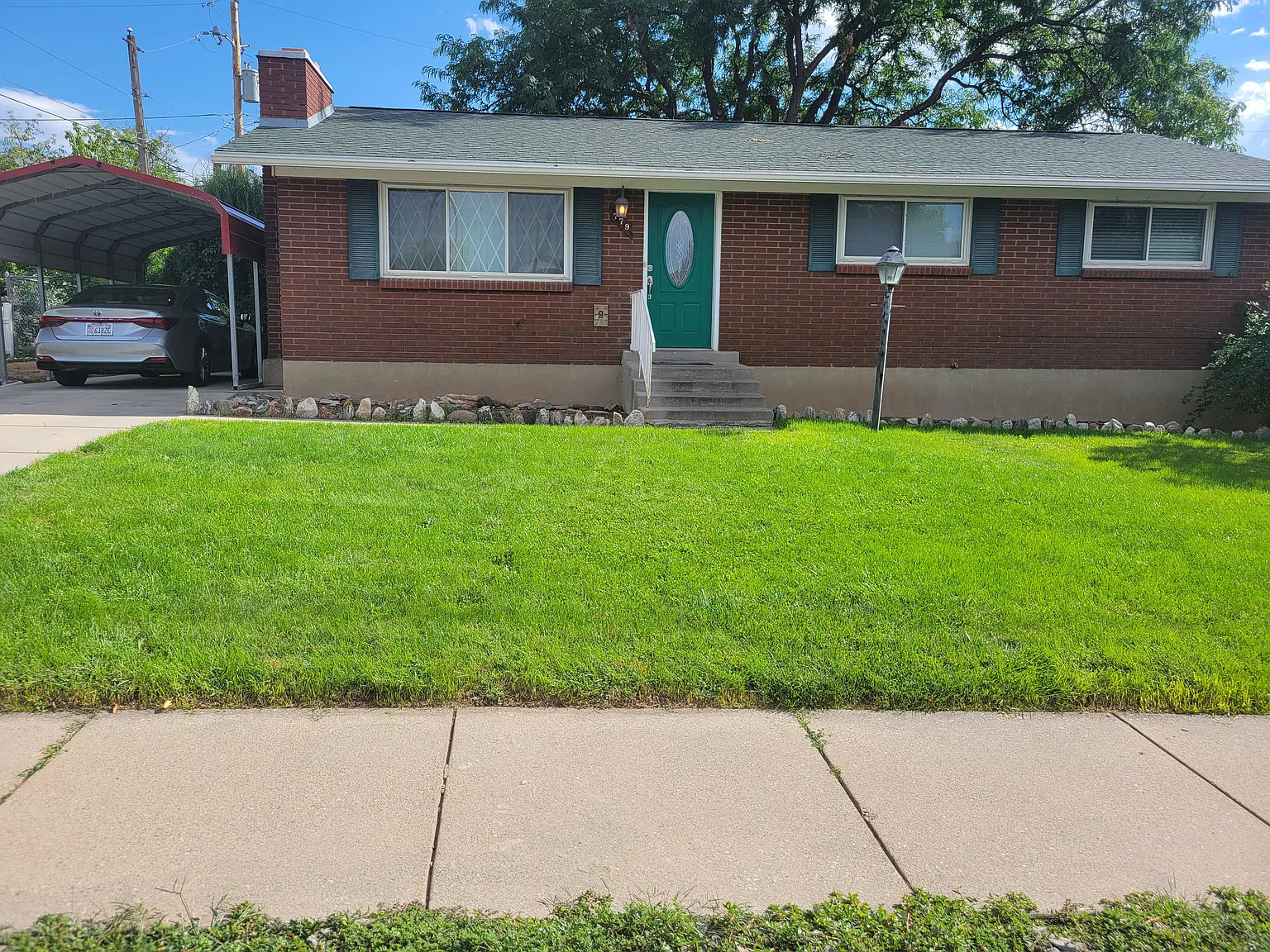 5 bed, 1660 sqft, $2,250 — Photo 1