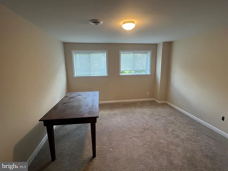 20 Fairview Rd — Photo 6