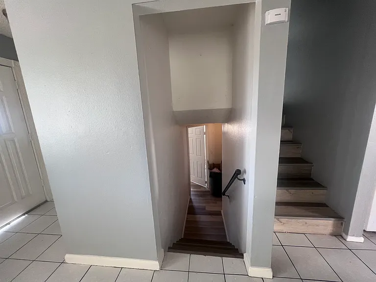 4947 San Rafael Ave — Photo 7