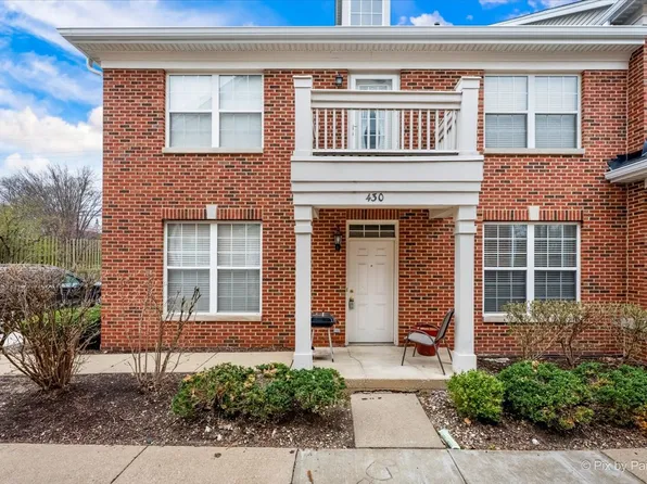 430 Commons Cir Unit 430, Clarendon Hills, IL 60514