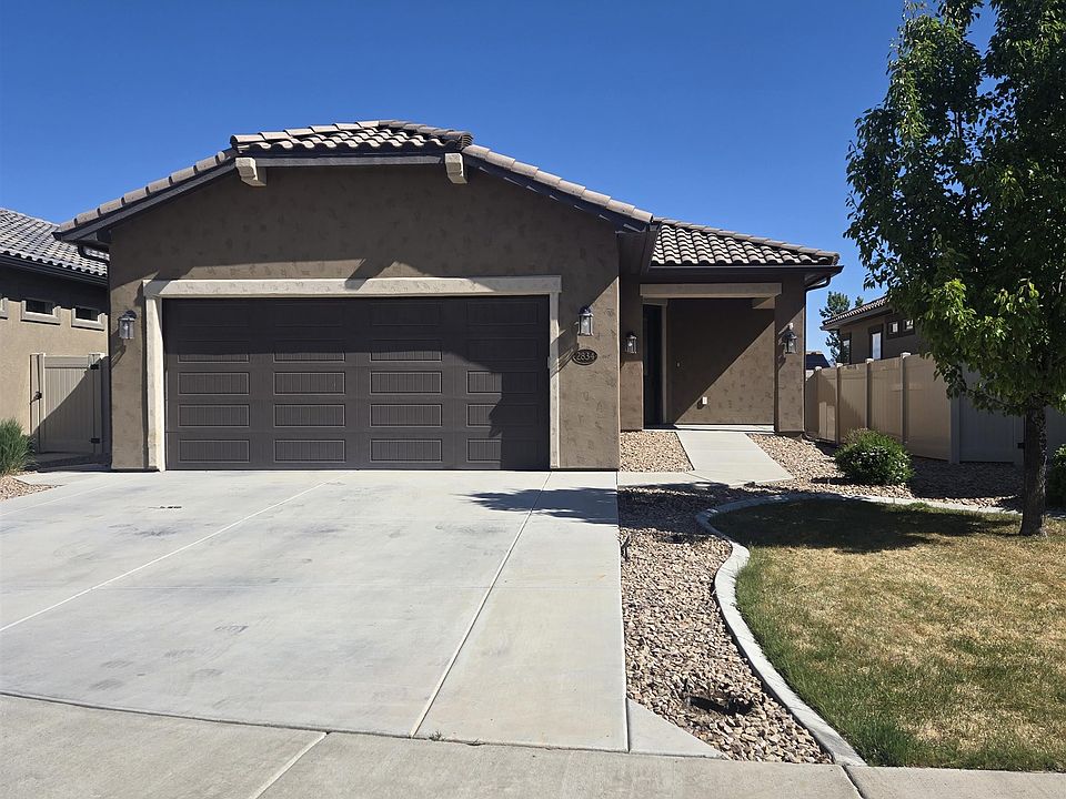 1st image of 2834 Trevor Mesa Dr