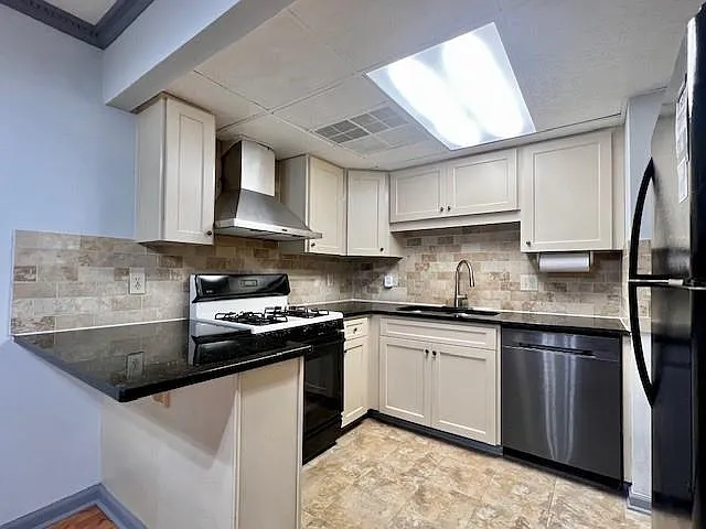 1722 Cotton Patch Ln #1722 — Photo 6