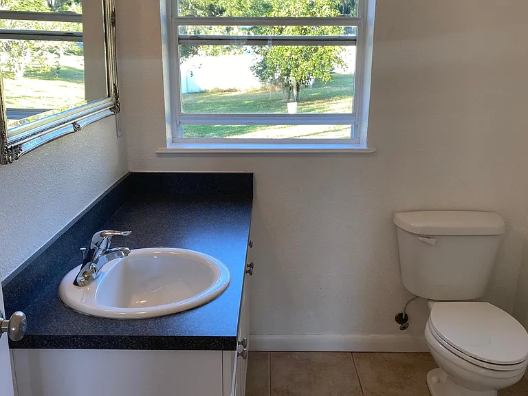 16743 Porter Ave — Photo 10