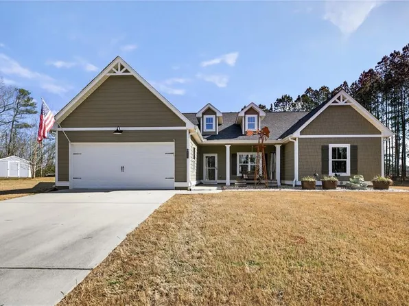 213 Randall Dr, Carrollton, GA 30117