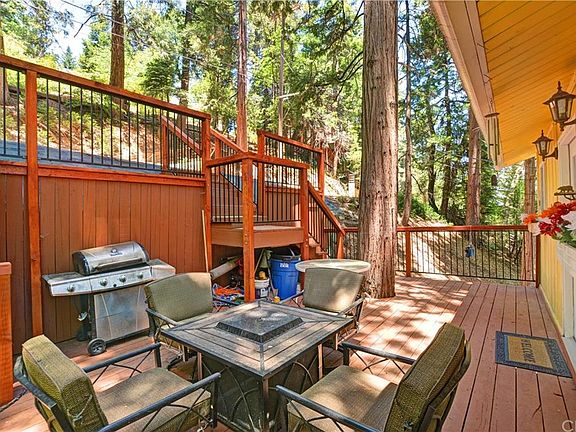 4th image of 689 Oakmont Ln