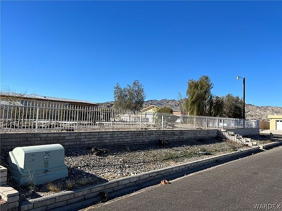 3rd image of 674 Riverfront Drive