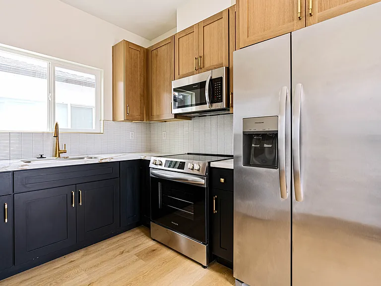 1953 Emerald St #1 — Photo 9