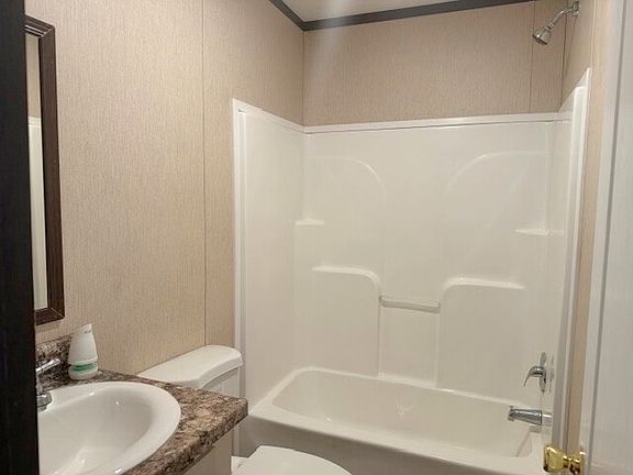 4th image of 5700 Bell Rd #123