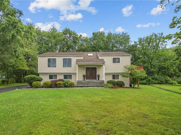 2735 Belle Court, Yorktown Heights, NY 10598