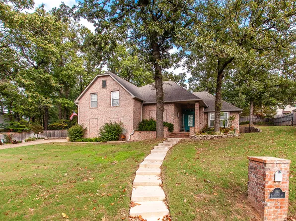 1101 Renaissance Dr, Sand Springs, OK 74063