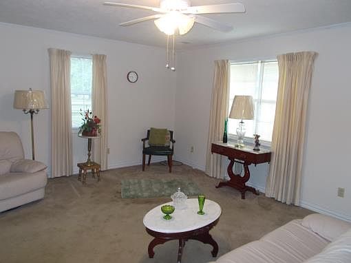 5th image of 354 Poplar Ave