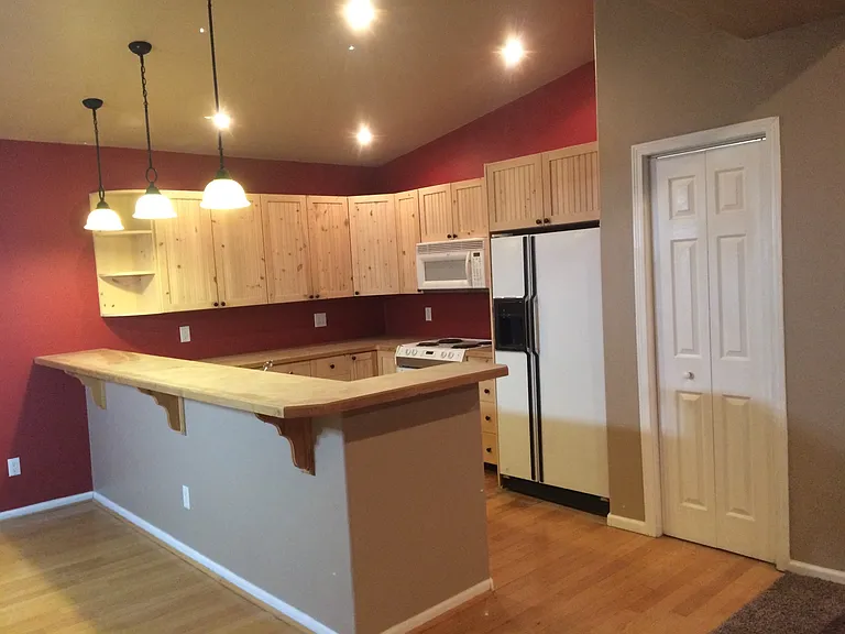 290 Sheridan Ave #B — Photo 2