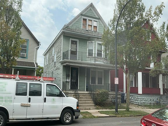 3rd image of 86 18th St