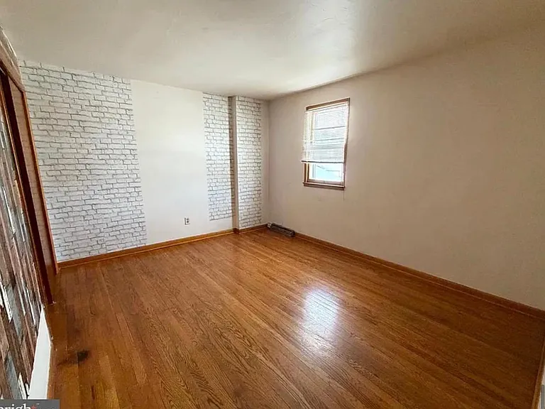 631 Hollywell Ave — Photo 5
