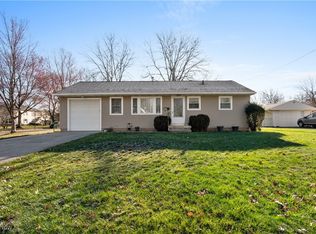 107 Circle Dr, Medina, OH