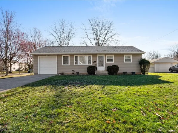 107 Circle Dr, Medina, OH 44256