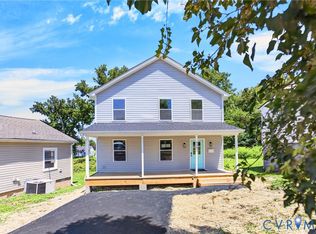 517 Saint Andrew St, Petersburg, VA 23803