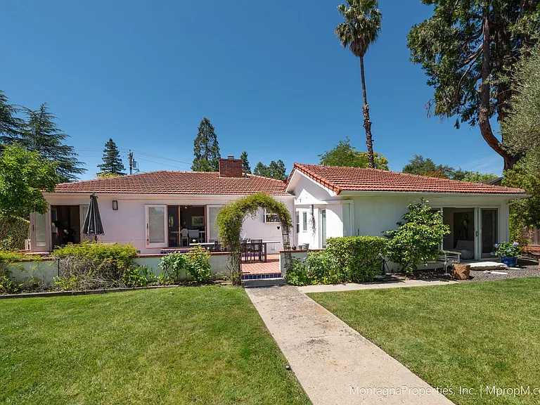 16911 Kennedy Rd — Photo 41