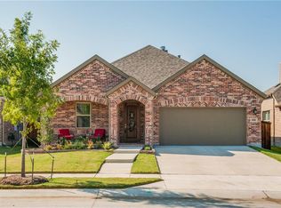 808 Orleans Sq, Savannah, TX 76227