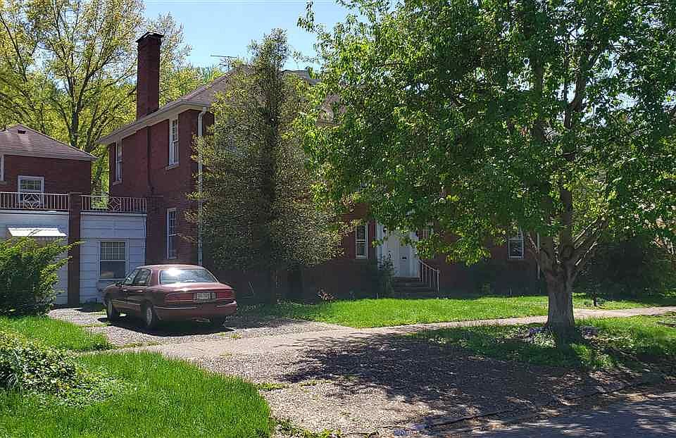 2nd image of 609 13th Ave