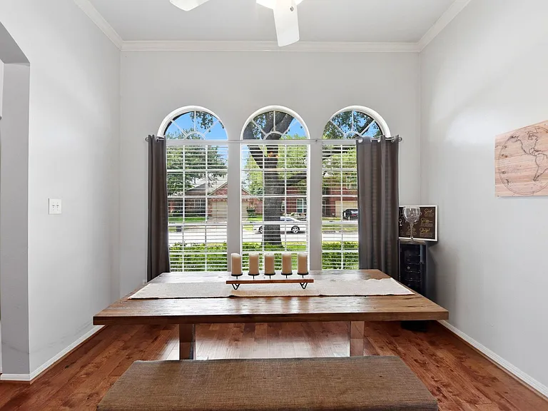 2105 Mossy Trail Dr — Photo 7