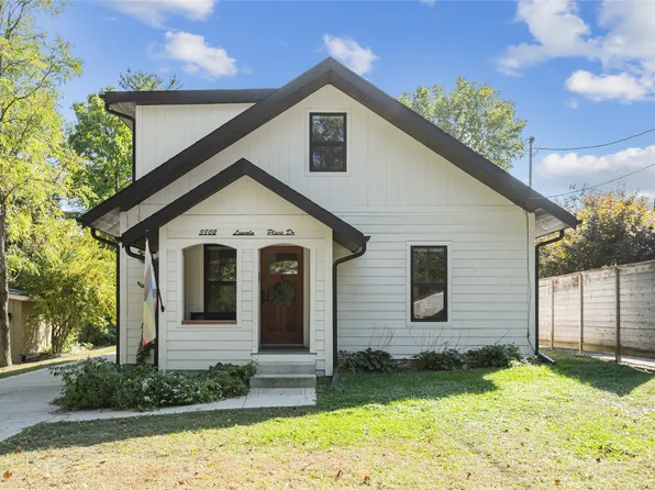 3802 Lincoln Place Dr, Des Moines, IA 50312