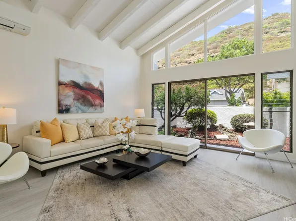 1270 Kaeleku St, Honolulu, HI 96825