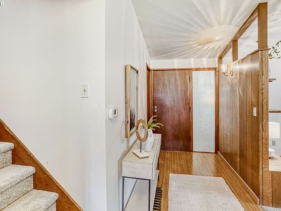 4th image of 12340 NE Hassalo St