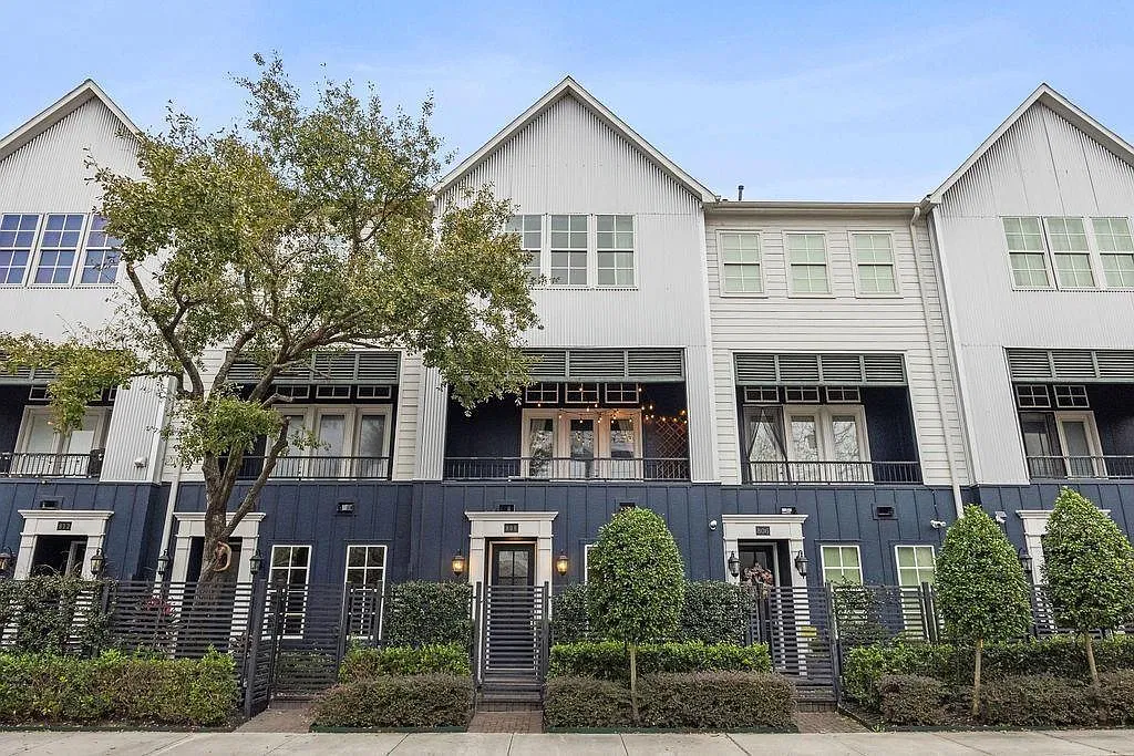 3 bed, 3.5 bath, 2171 sqft, $2,750 — Photo 4