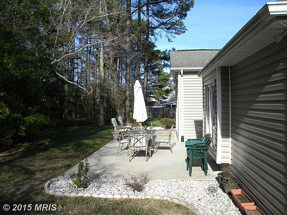 4th image of 47943 Mayflower Dr