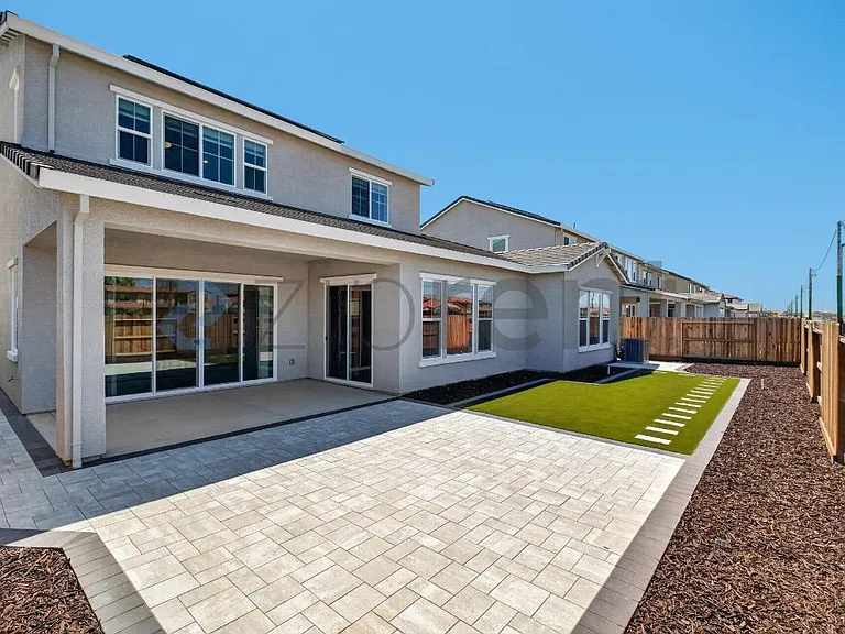1447 Teak Ave — Photo 38