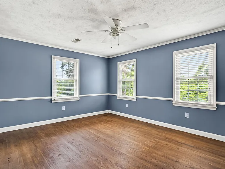 636 N Wilkinson Dr — Photo 26