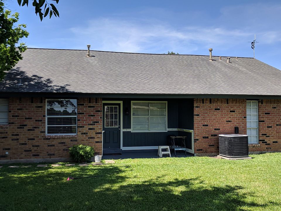 2nd image of 1216 Molina Ct