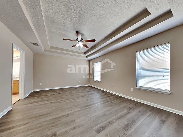 3108 Silverado Cir — Photo 9