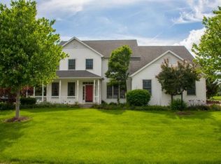 50896 Stone Hill Ct, Granger, IN 46530
