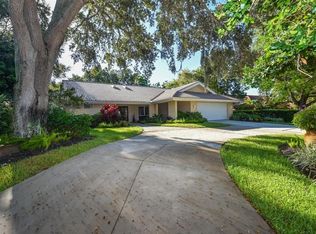 5121 Kestral Park Pl, Sarasota, FL 34231