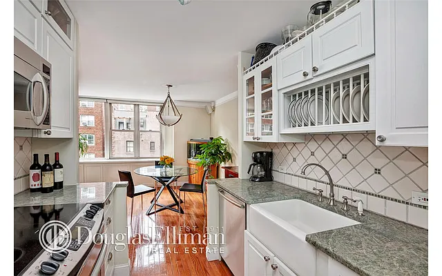 Sold by Douglas Elliman | media 3