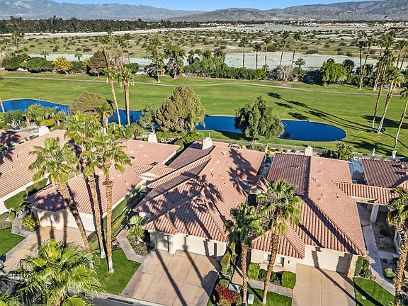 2nd image of 89 N Kavenish Dr