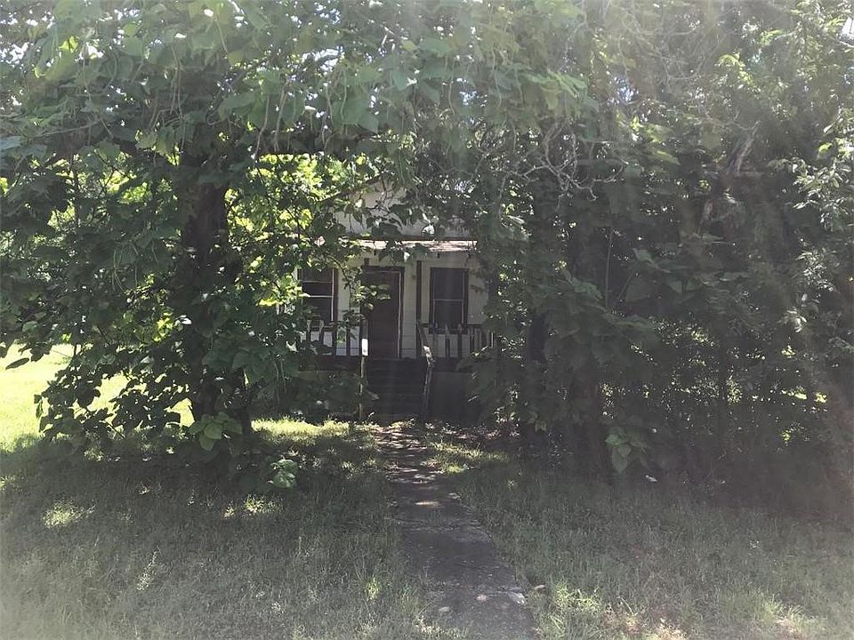 1st image of 414 S Hitchite Ave