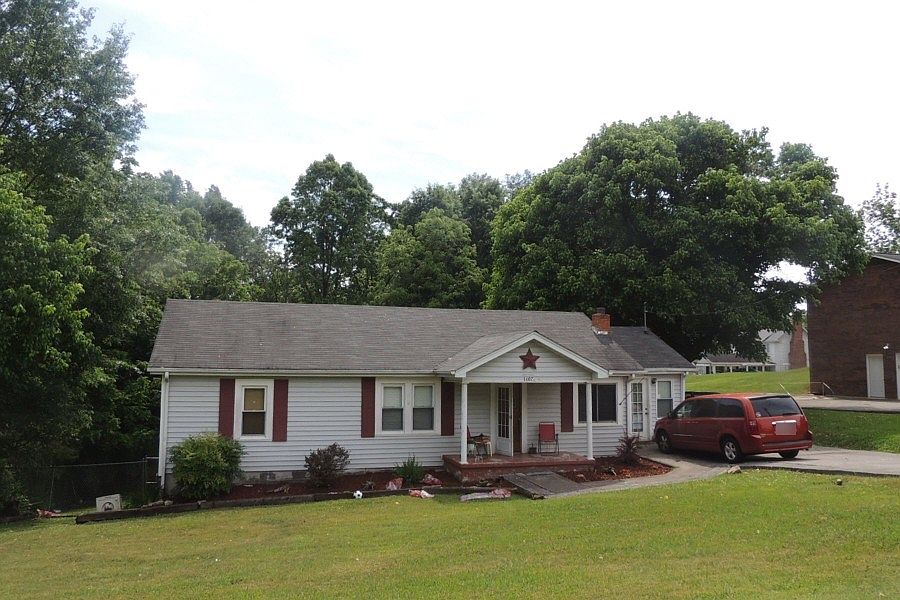 1st image of 107 Peavler Dr