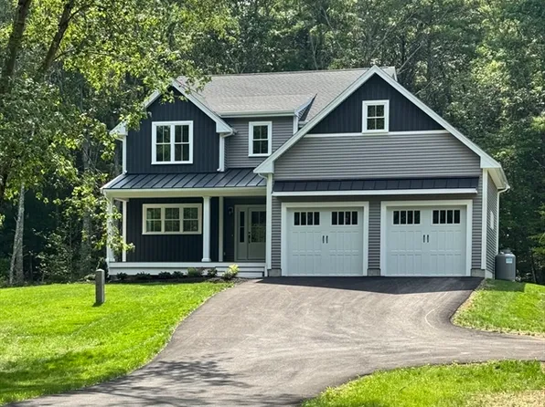43 Panettieri Dr, Lakeville, MA 02347