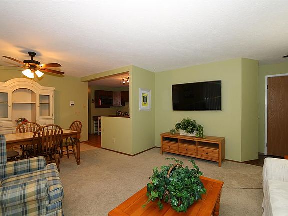 4th image of 5433 Bluesky Dr Unit 5