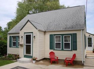 35 Trahan Ave, Worcester, MA 01604