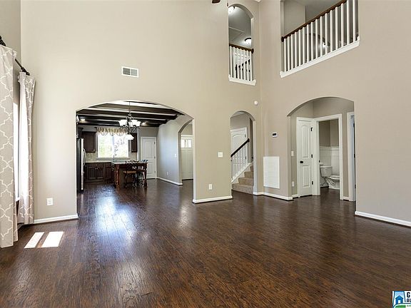 3rd image of 5988 Mountainview Trce